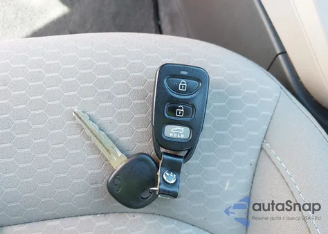 2020 Hyundai Elantra Se из США, поврежденный, VIN KMHD74LF3LU022331